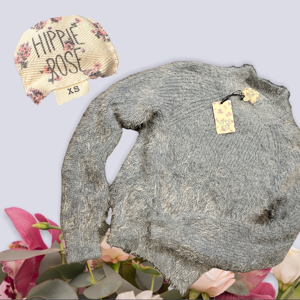 ✨NWT Hippie Rose sweater